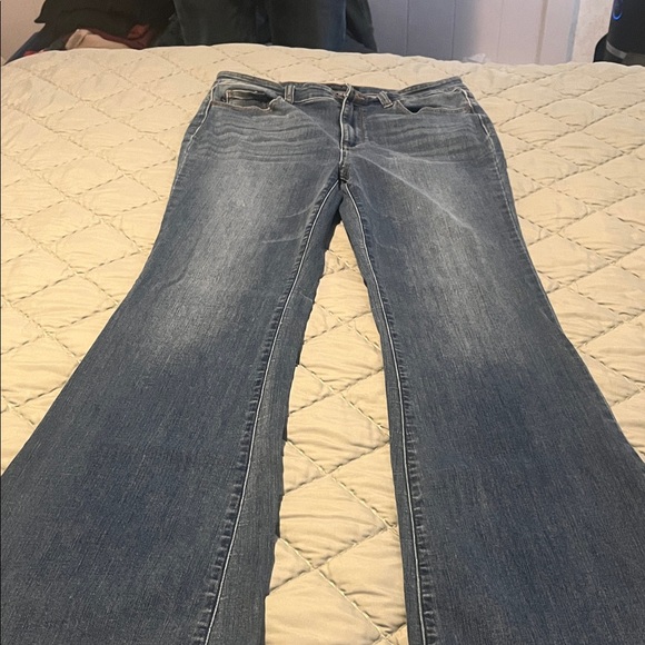 Judy Blue Denim - Judy Blue Flare Jeans in Classic Blue